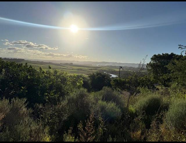 LAND FOR SALE IN ZINI RIVER ESTATE